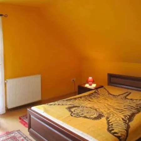 Apartment Menyhart For 6 People In Gyenesdias *